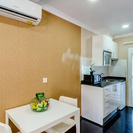 Costa Apartmanhotel *