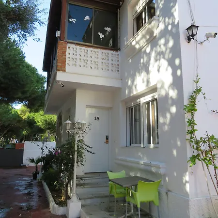 Costa Apartmanhotel *