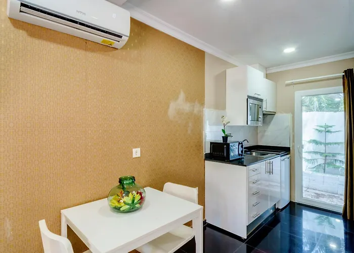 Costa Apartmanhotel *